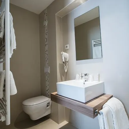 Les Voyageurs Hotel 3*