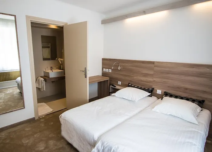 Les Voyageurs Hotel