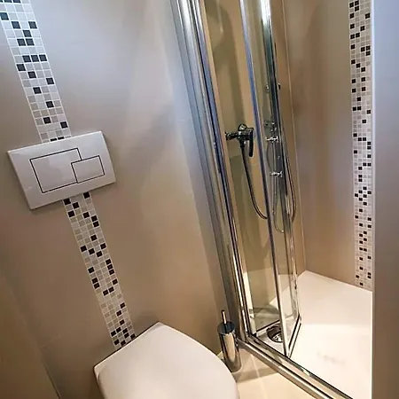 Les Voyageurs Hotel 3*
